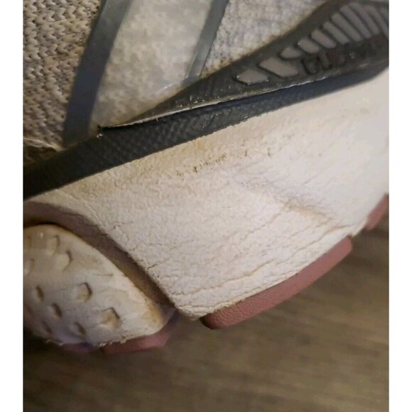 Brooks Athletic Shoes in Gray and Pink - Picture 11 of 12